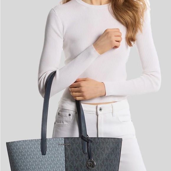 Michael Kors Large Navy Multi Split Tote - Picture 5 of 5